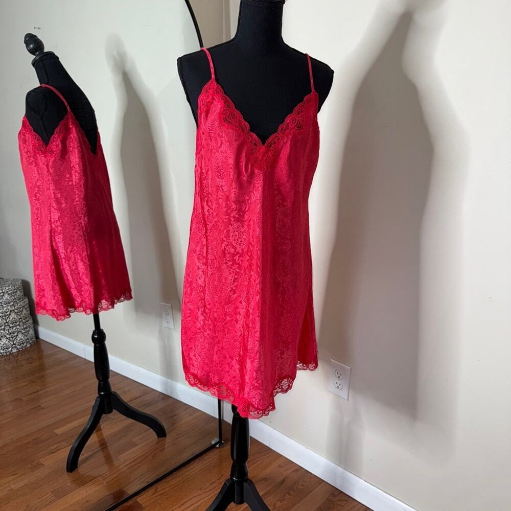 Victoria's Secret Gold Label Lace Babydoll Nightgown Slip Dress Size L Red